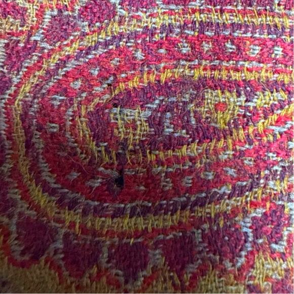 Pink Dot Collection 100% Wool Scarf Wrap Pashmina Magenta Tan Paisley 85” x 21” - Picture 6 of 6